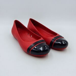 Crocs Women's Gianna Alice Red Ballet Flats Black Cap Toe Shoe Size 8 Slip On